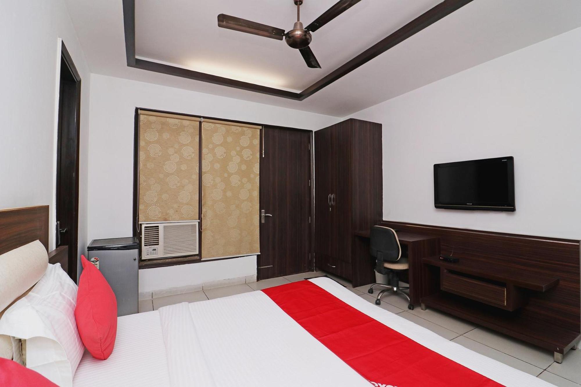 Wonderland Inn Near Aravali Biodiversity Park Gurgáon Exteriér fotografie