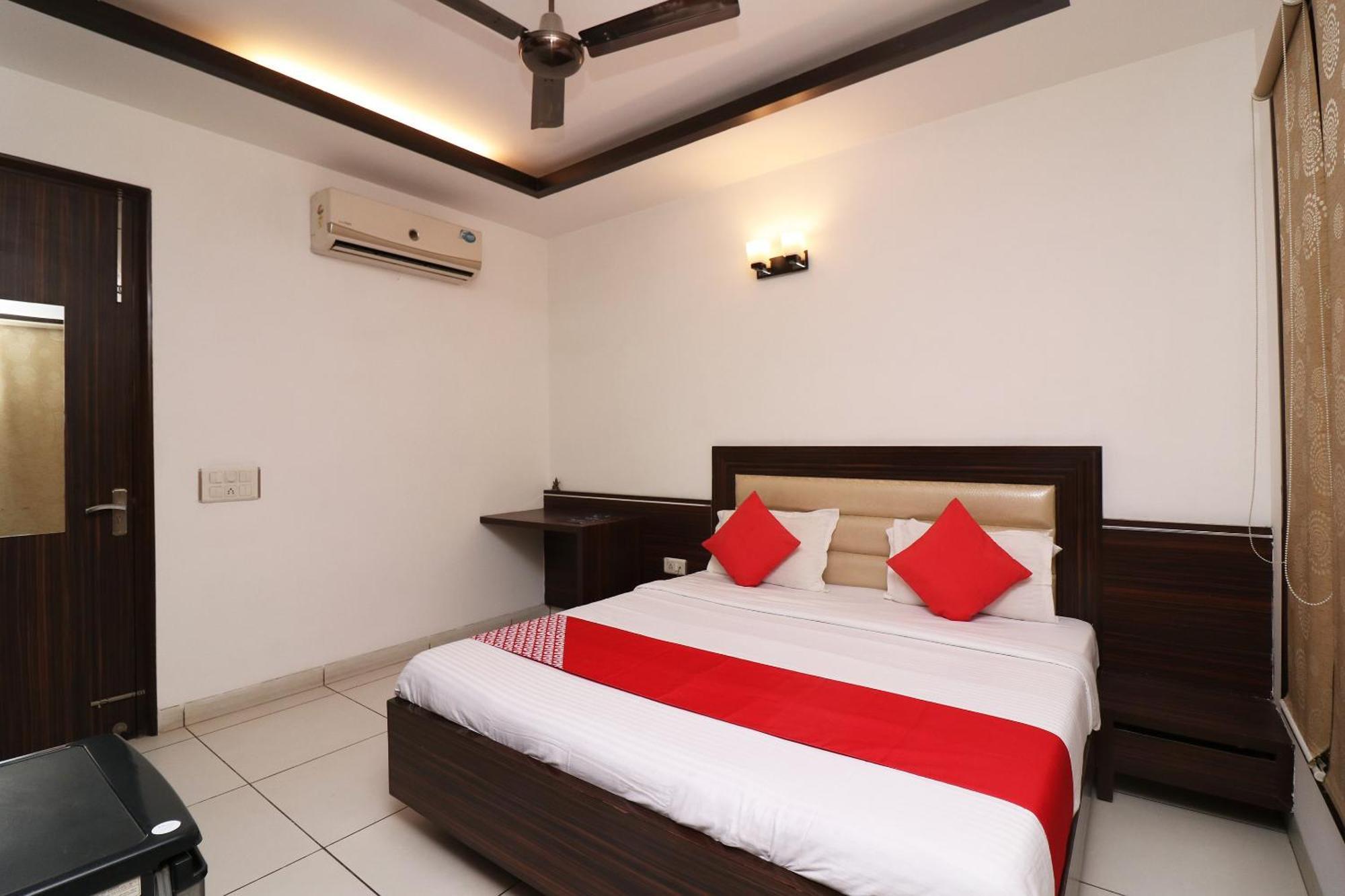 Wonderland Inn Near Aravali Biodiversity Park Gurgáon Exteriér fotografie